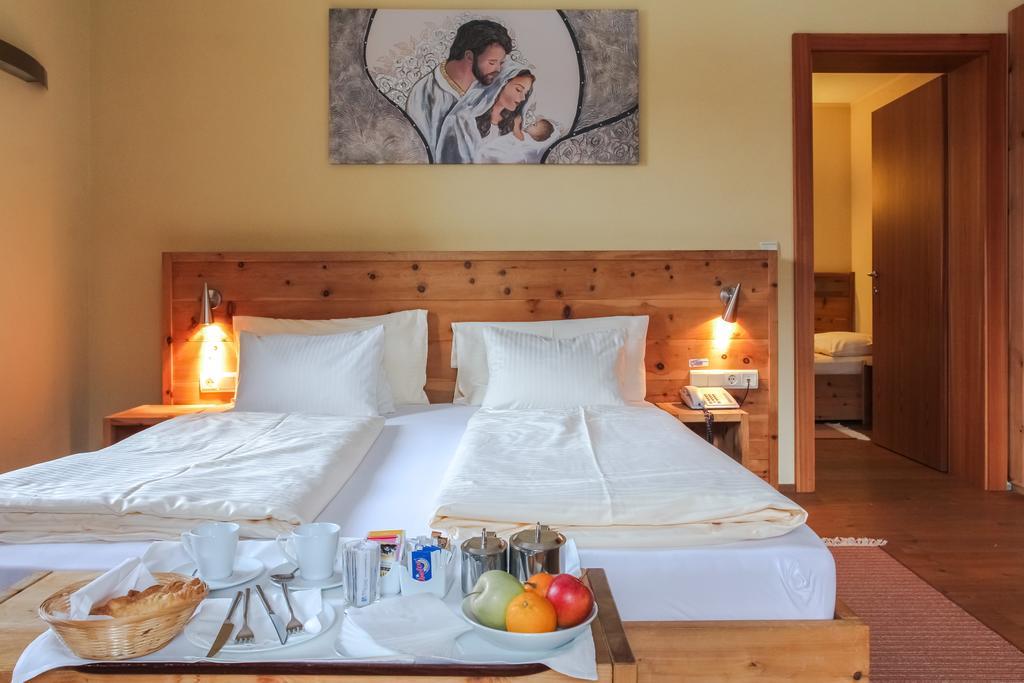 Hotel Tyrol-Alpenhof Seefeld in Tirol Eksteriør billede