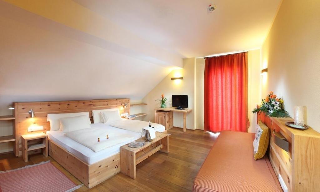 Hotel Tyrol-Alpenhof Seefeld in Tirol Værelse billede