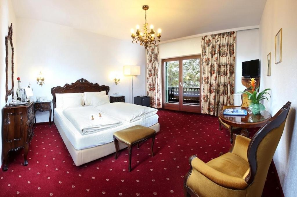 Hotel Tyrol-Alpenhof Seefeld in Tirol Værelse billede