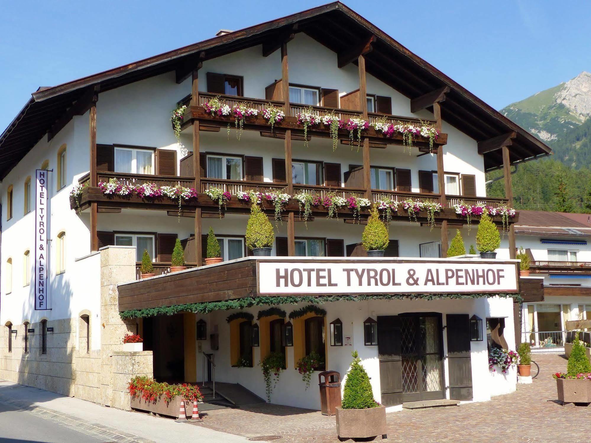 Hotel Tyrol-Alpenhof Seefeld in Tirol Eksteriør billede
